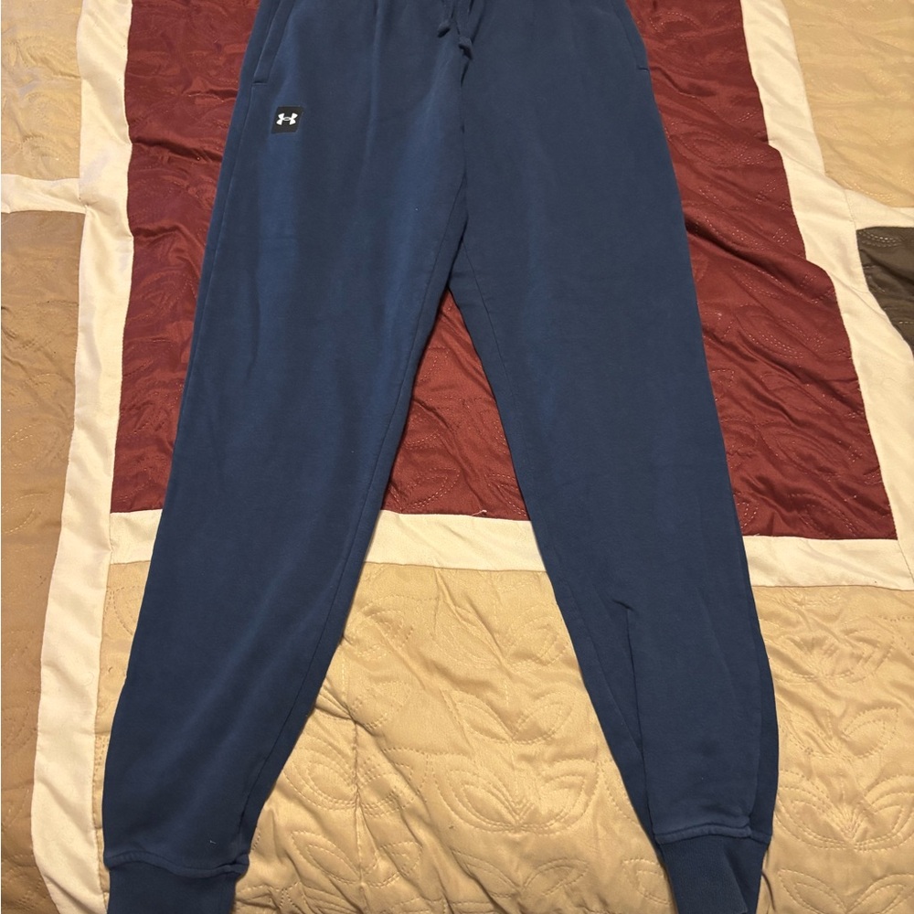 Under Armour Men’s Navy Jogger Pants - Size: Small